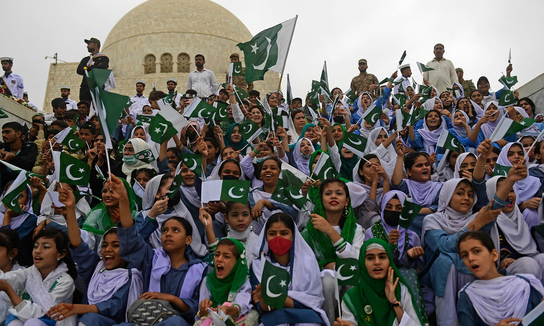 چودہ14 اگست یوم آزادی اسلامی جمہوریہ پاکستا ن کے نشتر کھٹکیں چشم خوارج میں